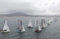 Pablo Cabello y Óscar Romero dominan la flota de Vaurien en el inicio de la Copa de España en Vilagarcía 