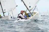 Álvaro del Busto, líder a falta de una jornada del Trofeo Internacional AECIO de Optimist
